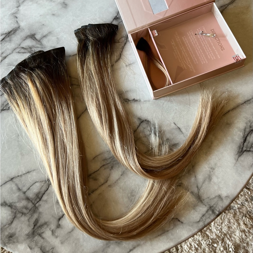 Glam Seamless 22” Bahamian Balayage clip in hair extensions